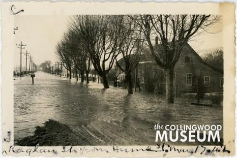 photo of flood on Hume Street 1942 St. Patrick's Day flood